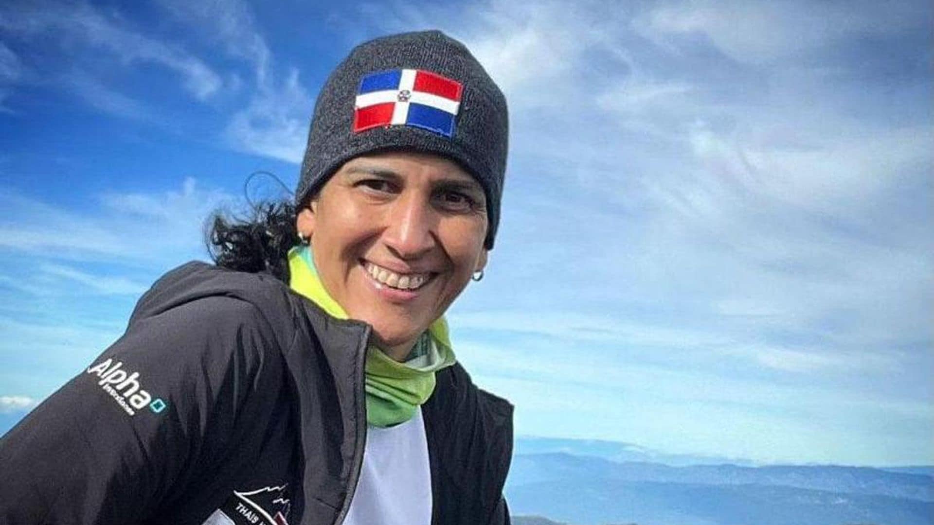 Thais Herrera becomes the first Dominican woman to climb Mount Everest to the top