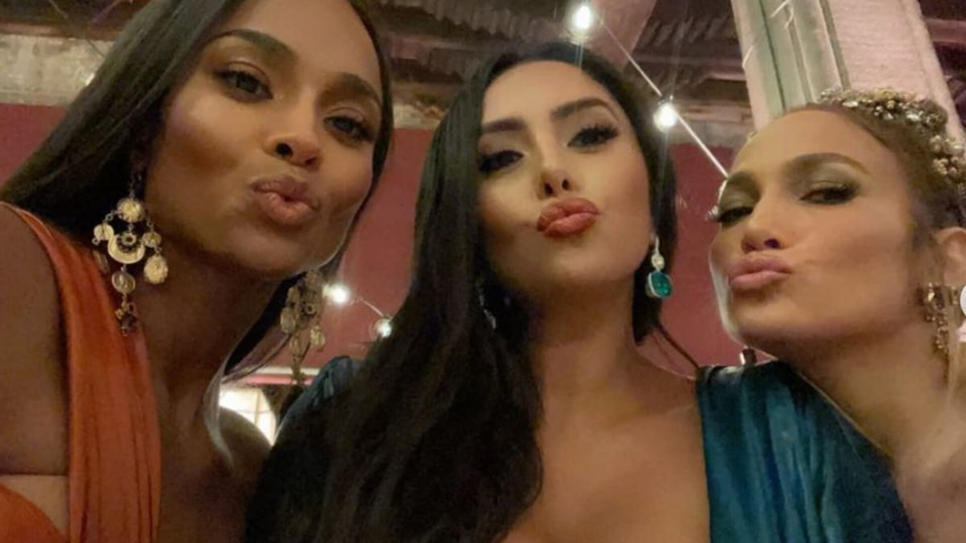 Vanessa Bryant, Ciara, and Jennifer Lopez in Venice, Italy