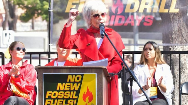 Jane Fonda And Greenpeace USA Bring Fire Drill Fridays To California