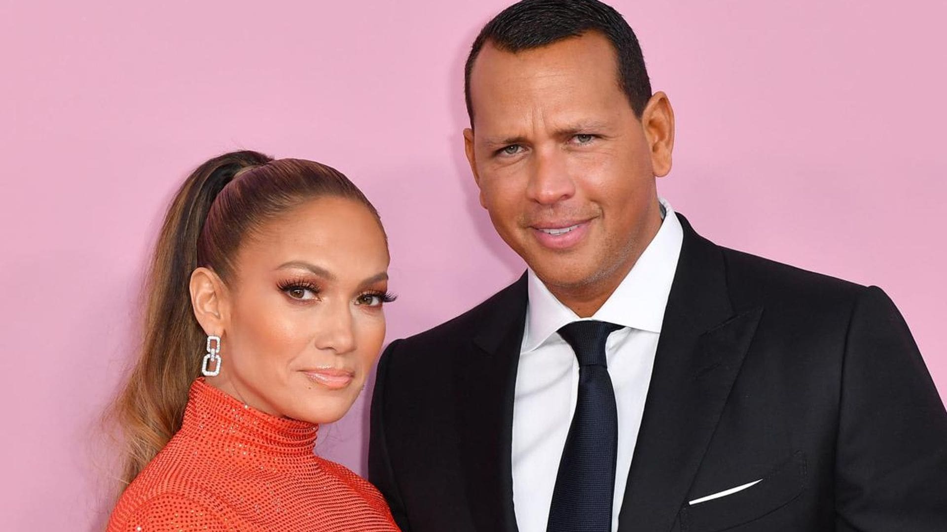 Jennifer Lopez and Alex Rodriguez ‘indefinitely’ postpone their wedding