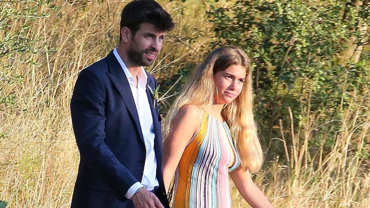 Gerard Pique and Clara Chía attend a wedding as dates