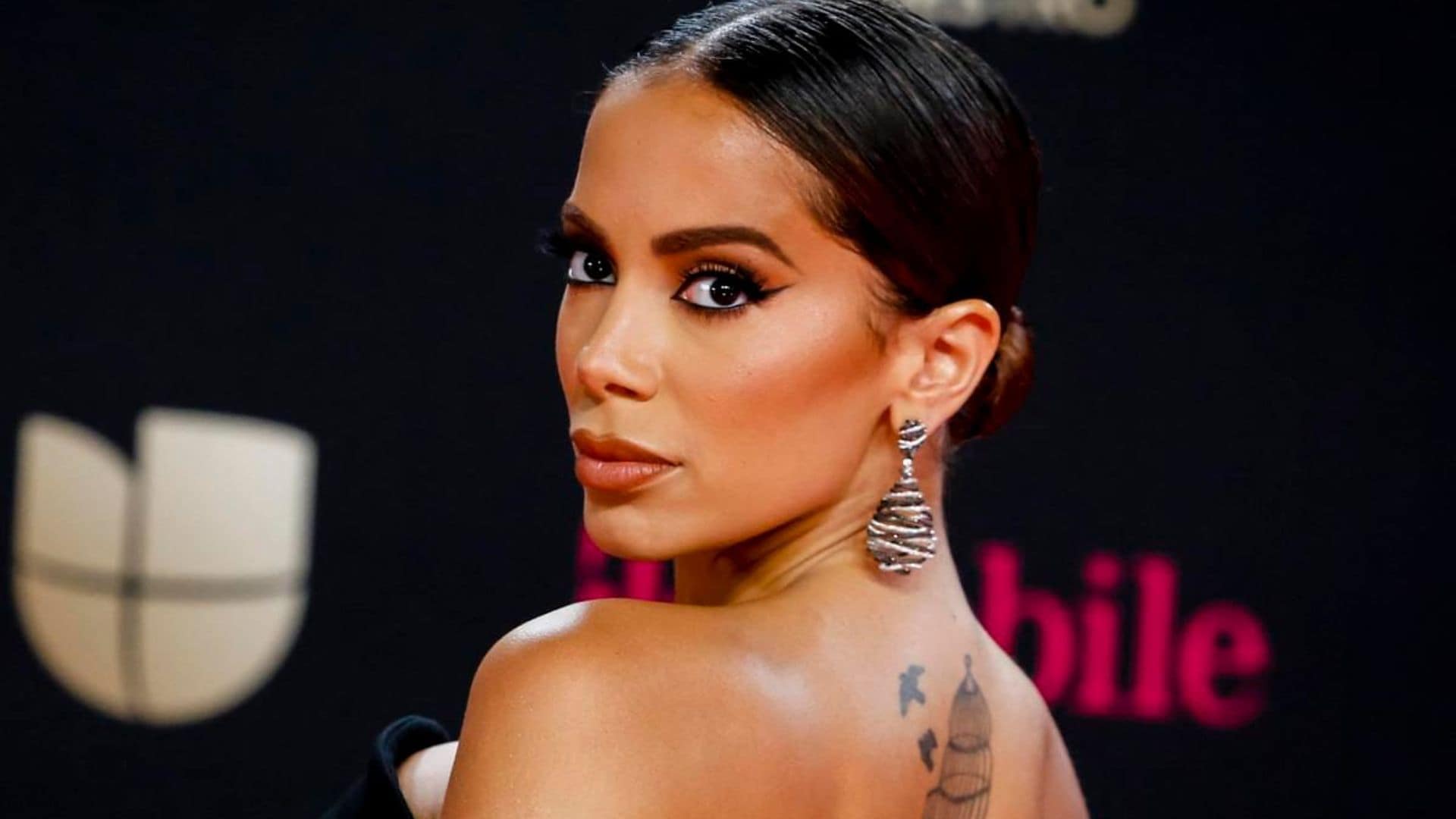 Anitta teases upcoming collaboration with Becky G and Tini & talks upcoming trilingual album