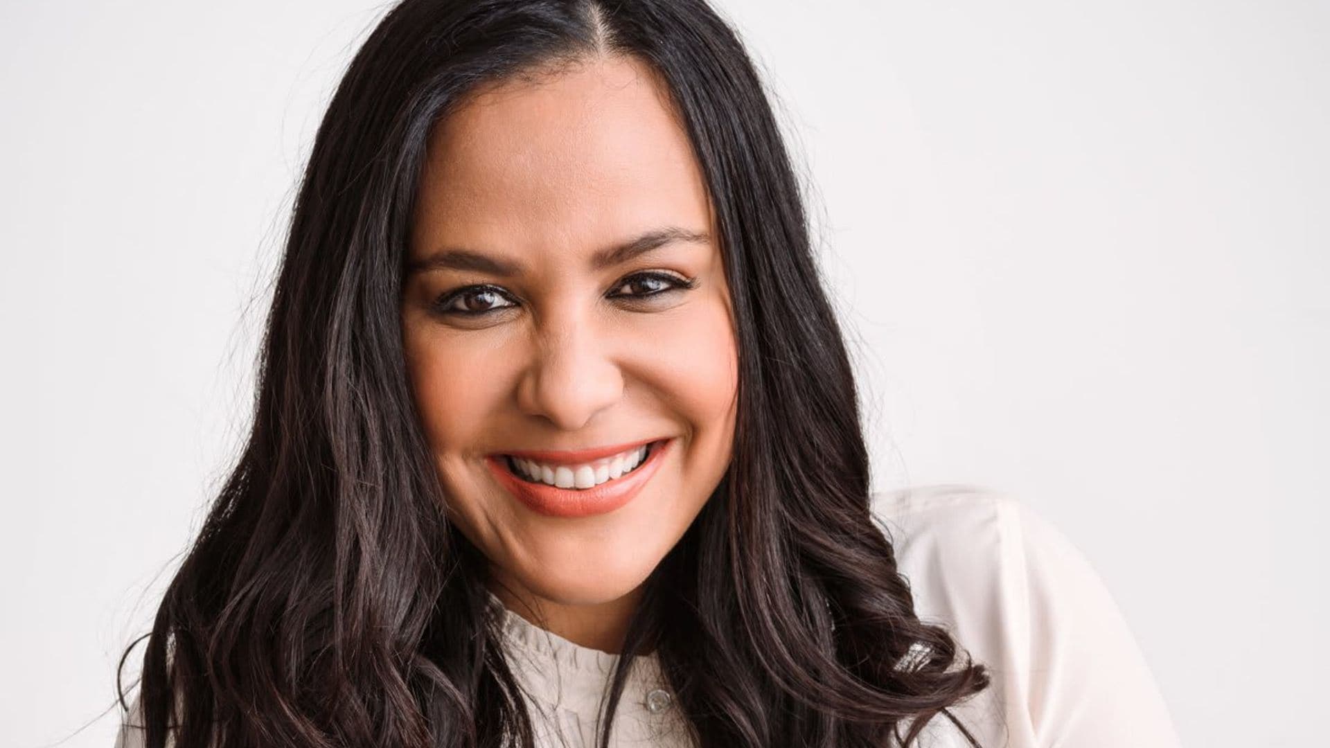 Meet Jane Santos: The Dominican who uses her voice to narrate Kamala Harris’s audiobook