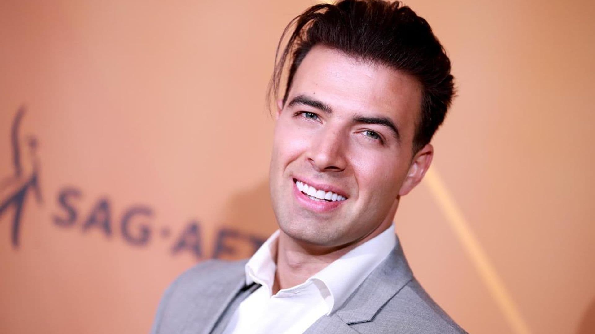 Jencarlos Canela was once headlocked by Mario Lopez and more of the Netflix star’s latest adventures