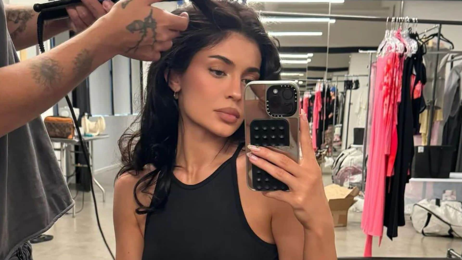 Kylie Jenner celebra su cumpleaños con un llamativo 'manicure'