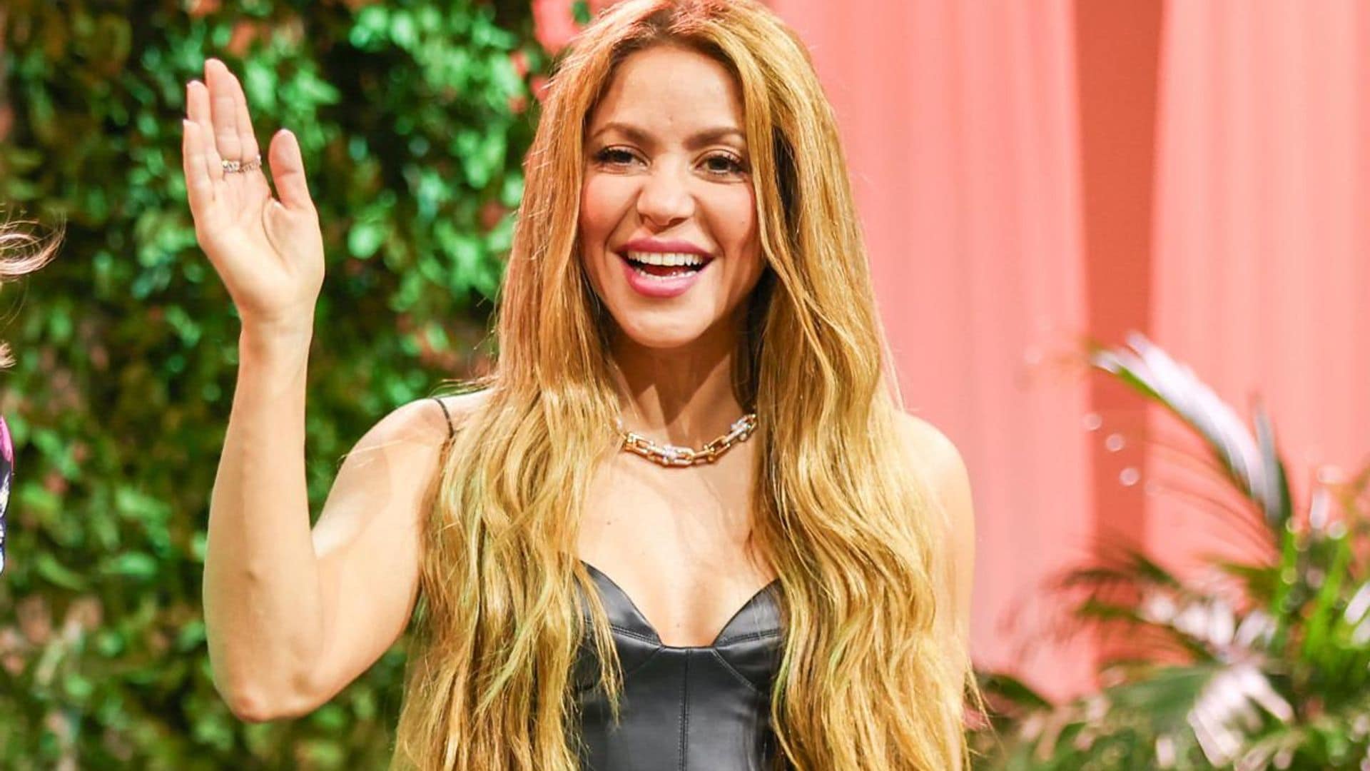 This is how Shakira prepares for her Latin Grammys performance