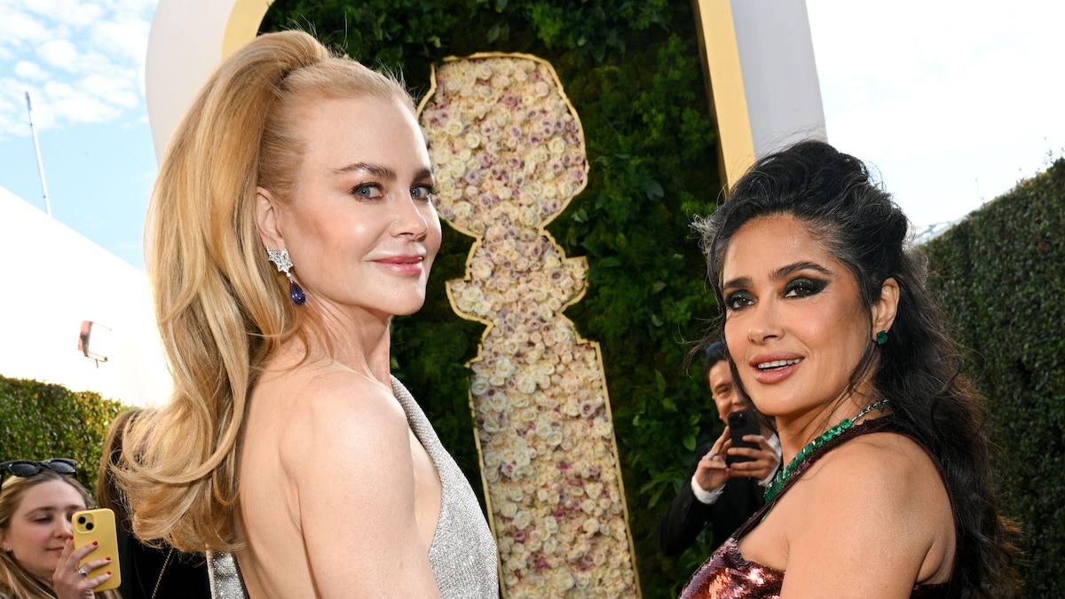 https://www.hola.com/us/horizon/landscape/99d299f362f5-nicole-kidman-salma-hayek-during-the-82nd-annual-golden-globes-held-at-the-bever.jpg?im=Resize=(1200)