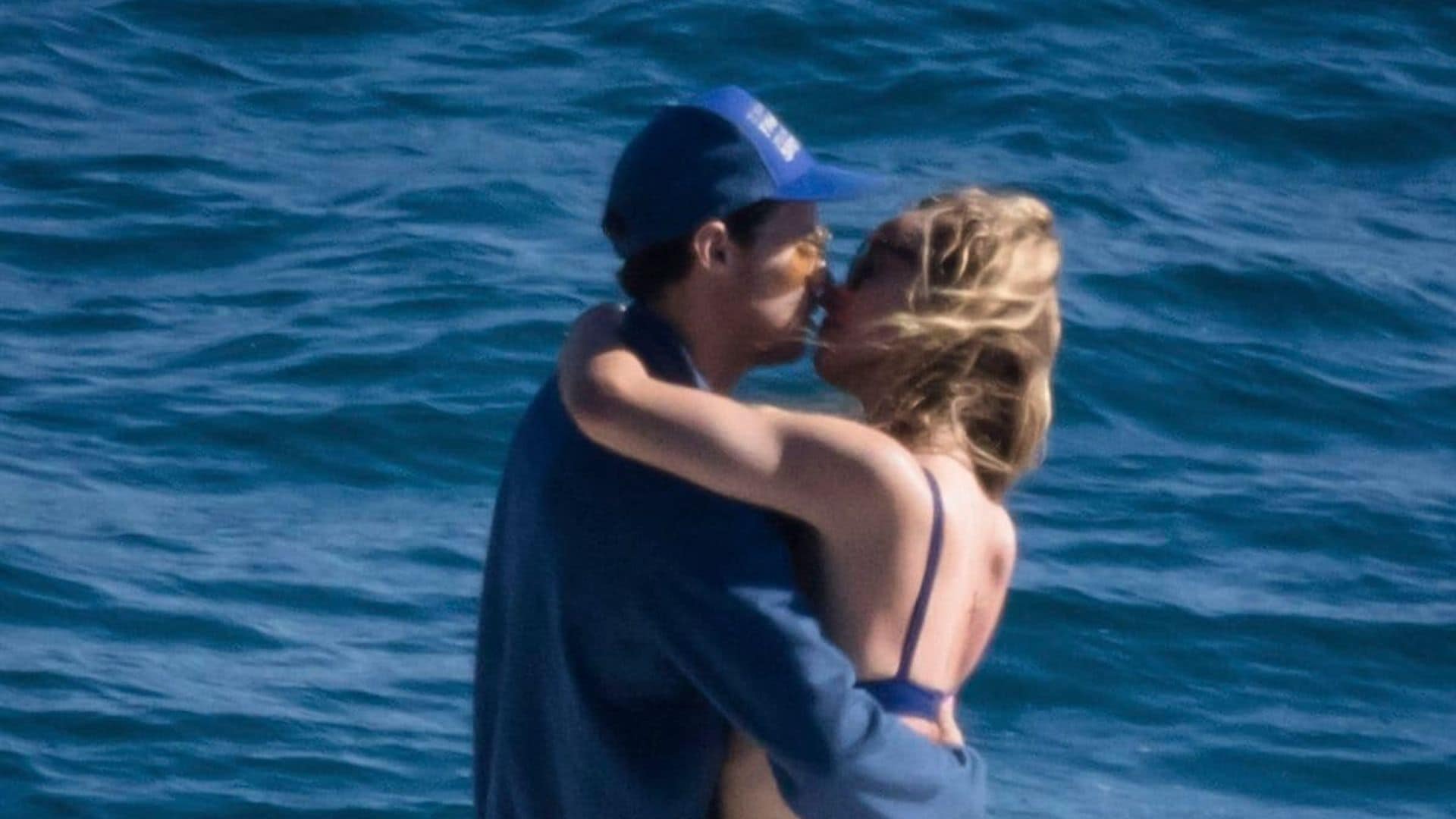 Harry Styles and Olivia Wilde pack on the PDA