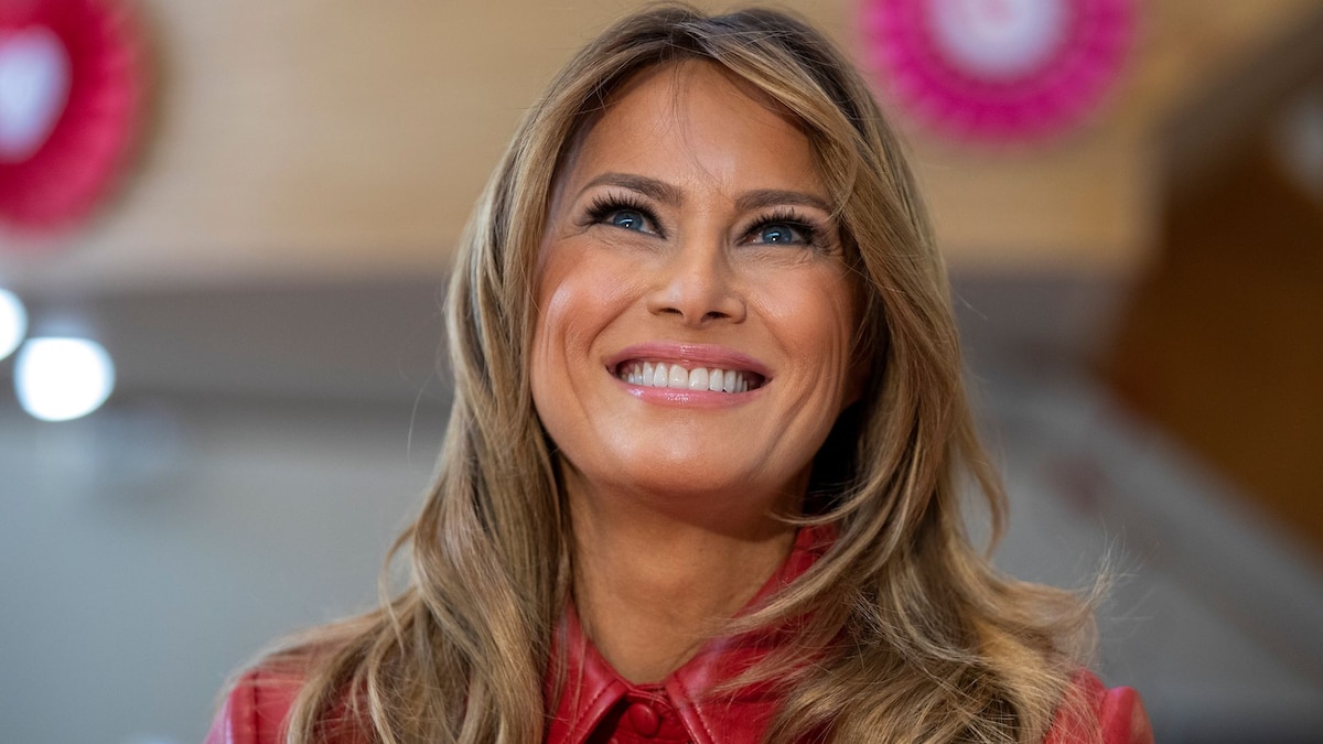 Melania Trump stuns in red at fundraiser in New York City