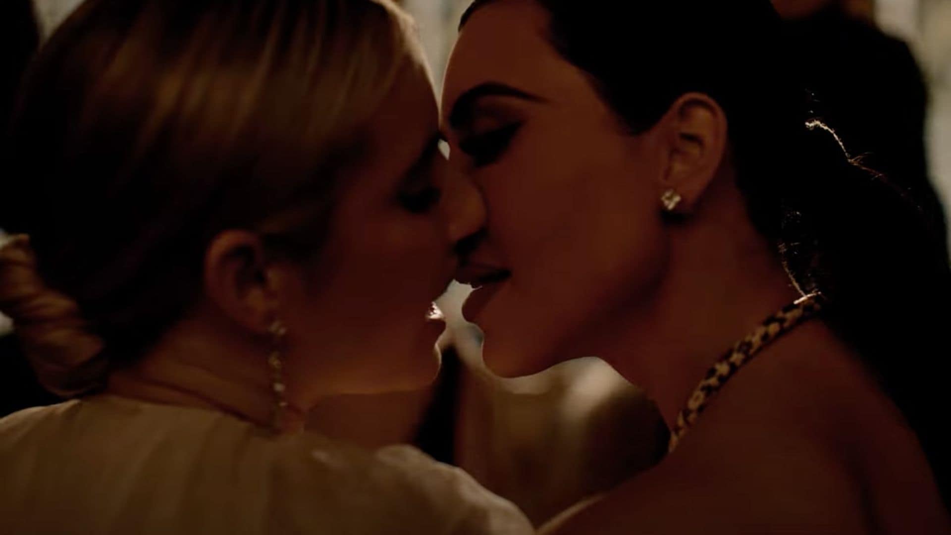 Kim Kardashian and Emma Roberts KISS in the new ‘American Horror Story: Delicate Part Two’ trailer