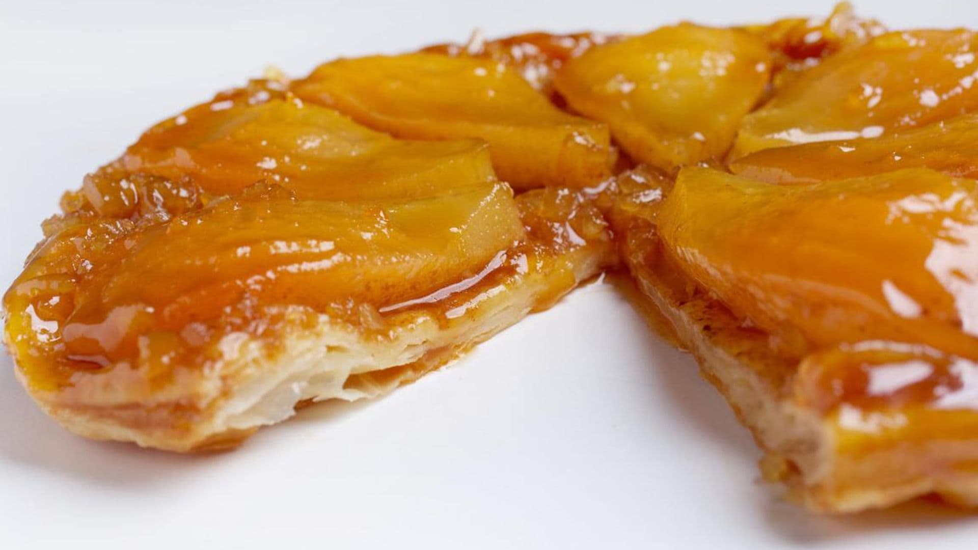 Impress guests at your next gathering with an easy and delicious homemade apple tart recipe