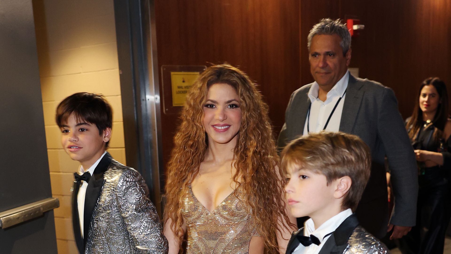 Shakira dedica a sus hijos Milan y Sasha el tema ‘Antología’ en pleno concierto en Argentina