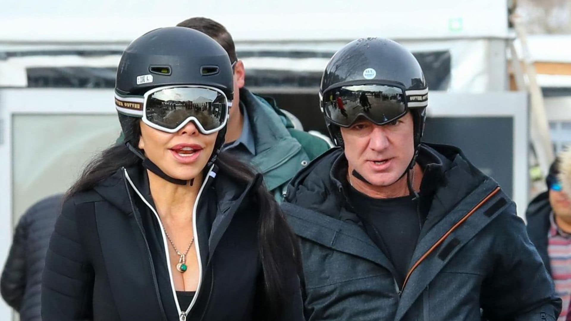 Lauren Sanchez and Jeff Bezos enjoy the Aspen slopes in matching outfits