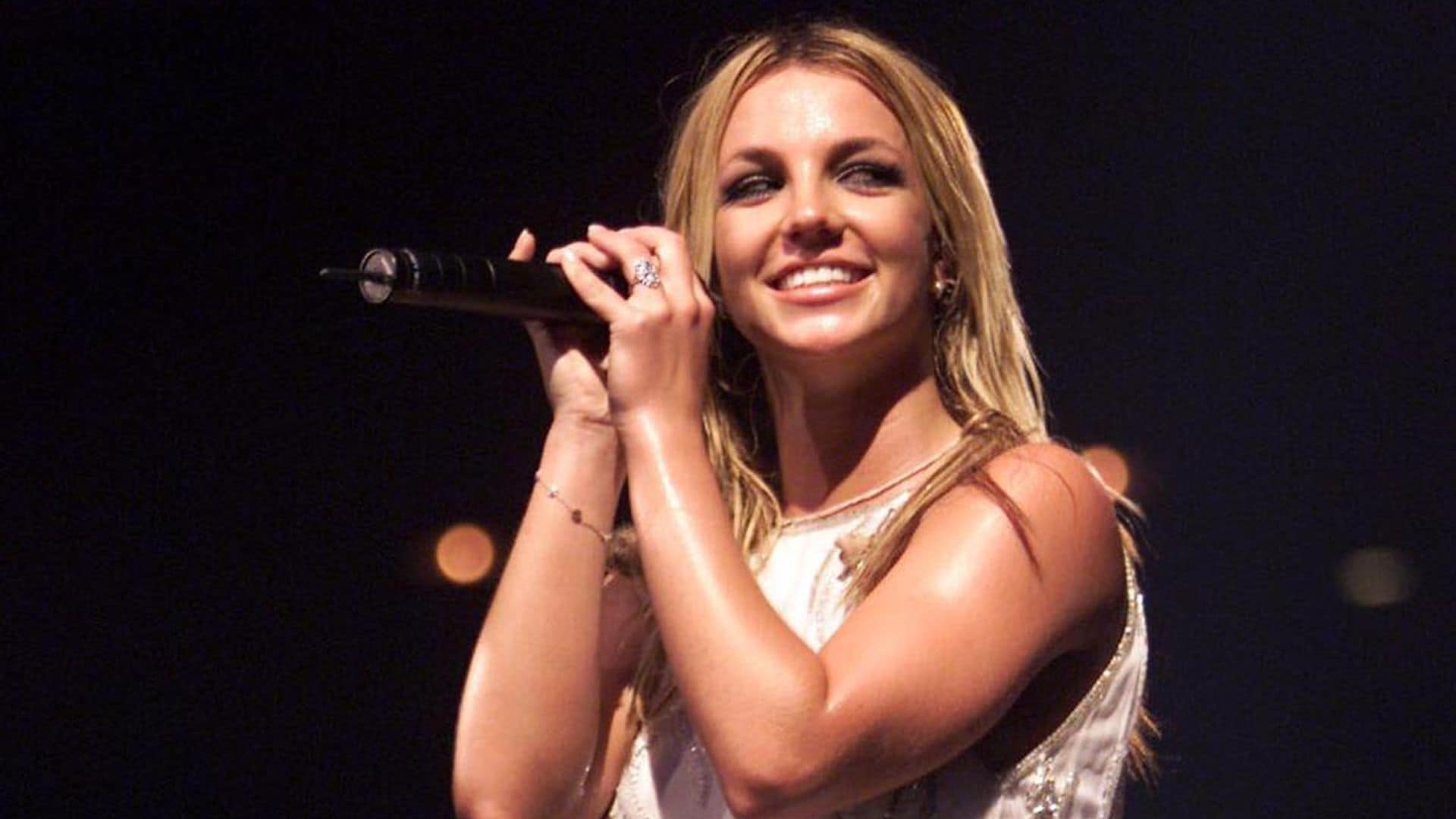 Britney Spears peforms in Florida