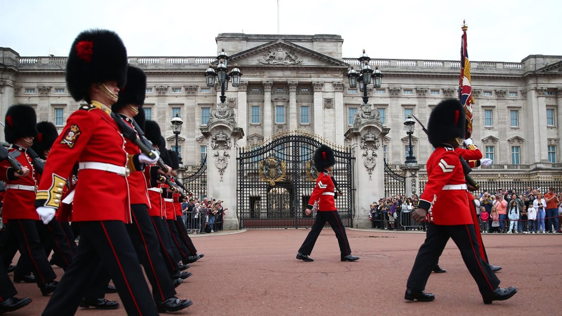 Tradition returns to Buckingham Palace for the first time in over a year