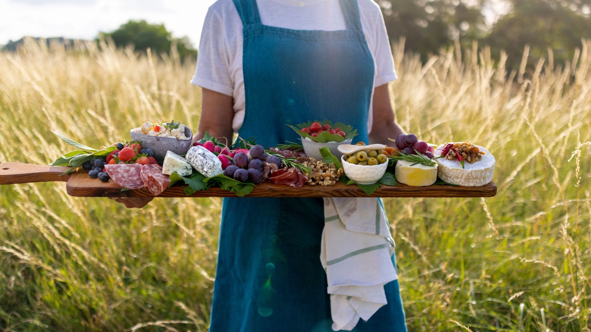 Charcuterie board with cheese: Top culinary experts reveal the show-stopping way to elevate your tasteful display