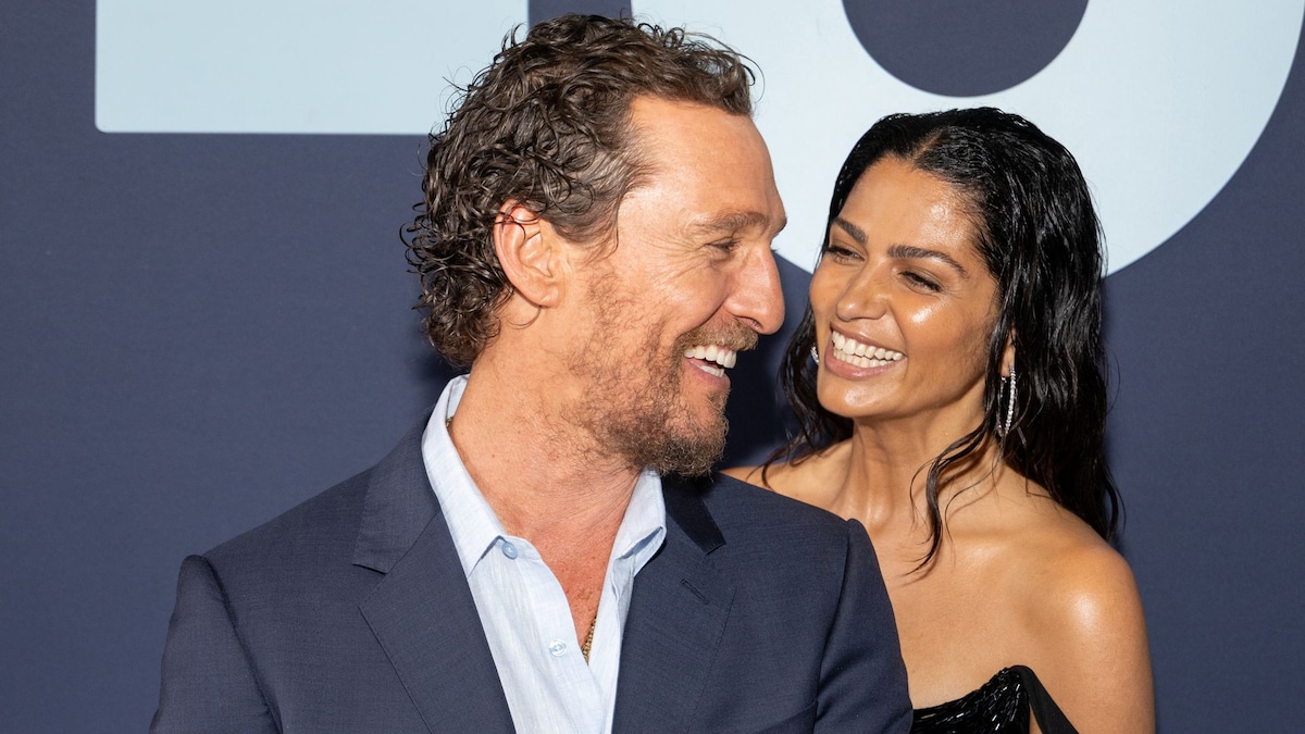 Matthew McConaughey embraces Latin American Christmas tradition with wife Camila Alves: 'Here we go!'