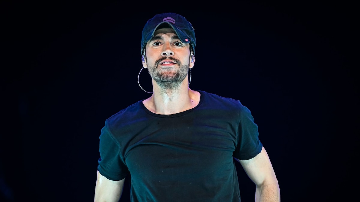 https://www.hola.com/us/horizon/landscape/a7768763f4aa-nashville-tennessee-enrique-iglesias-performs-during-the-trilogy-tour-at-bridges.jpg?im=Resize=(1200)