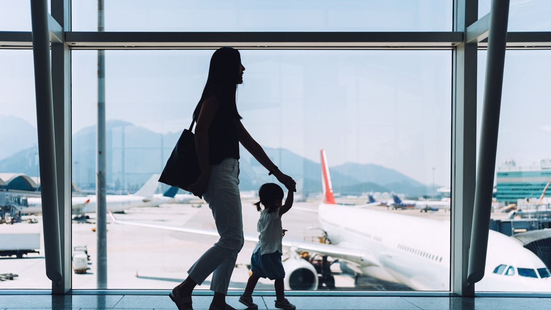 Easiest ways of traveling with a baby or toddler