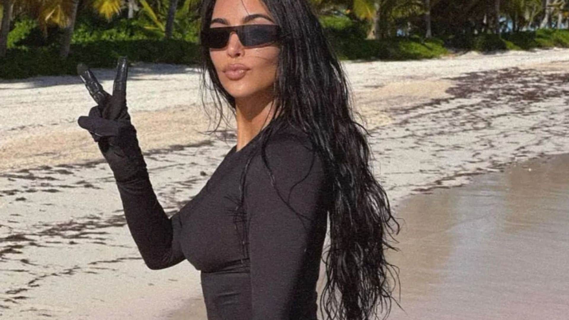 Kim Kardashian gets accused of photoshopping her legs in a now-deleted Instagram photo