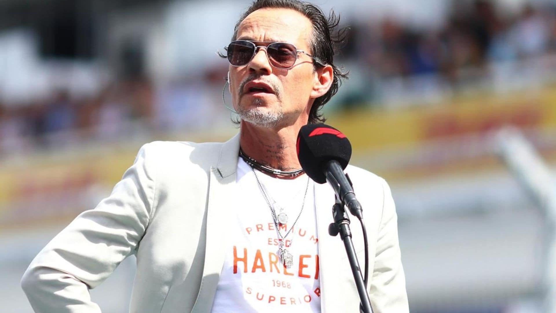 Marc Anthony enjoys Miami F1 and performs the national anthem