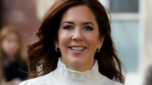 Crown Princess Mary wears wedding dress out in Tokyo