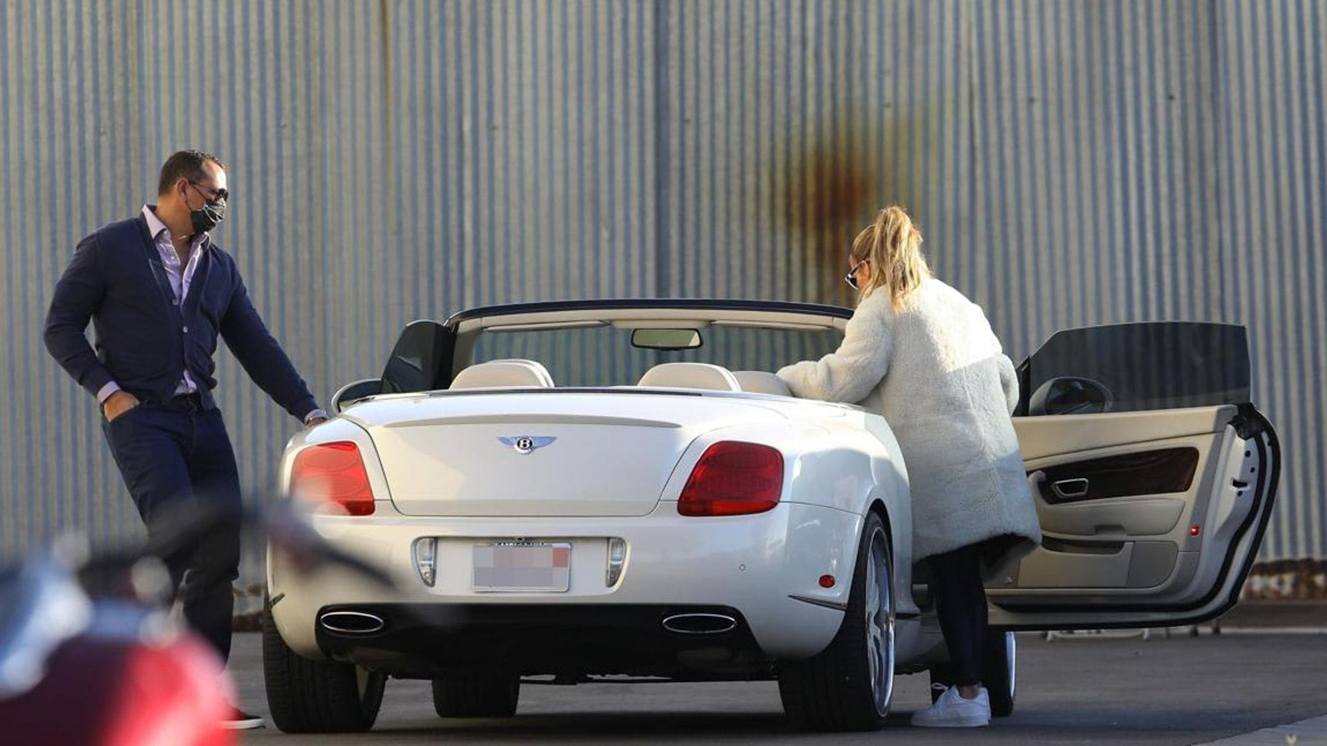 Jennifer Lopez dressed cozy for a convertible drive with Alex Rodriguez