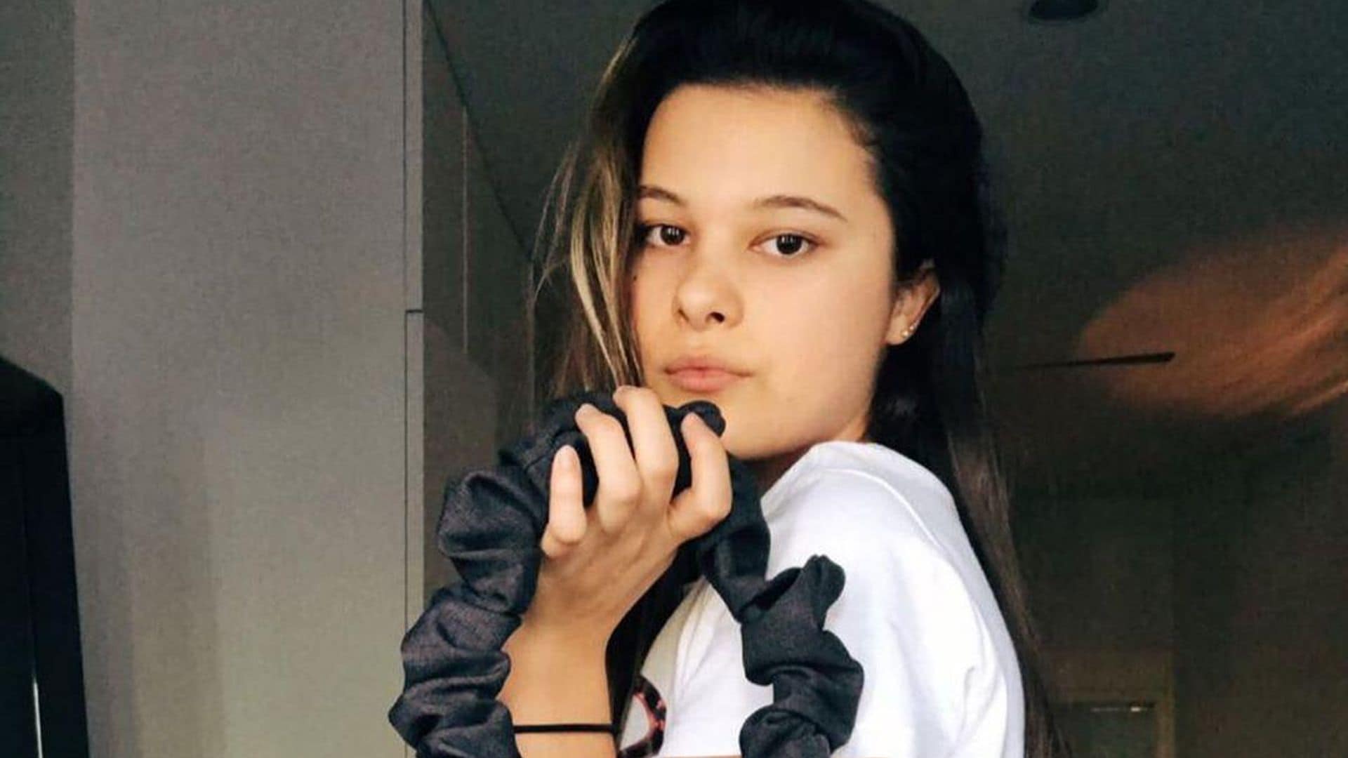 Alejandro Sanz's 18-year-old daughter makes her debut as a fashion designer