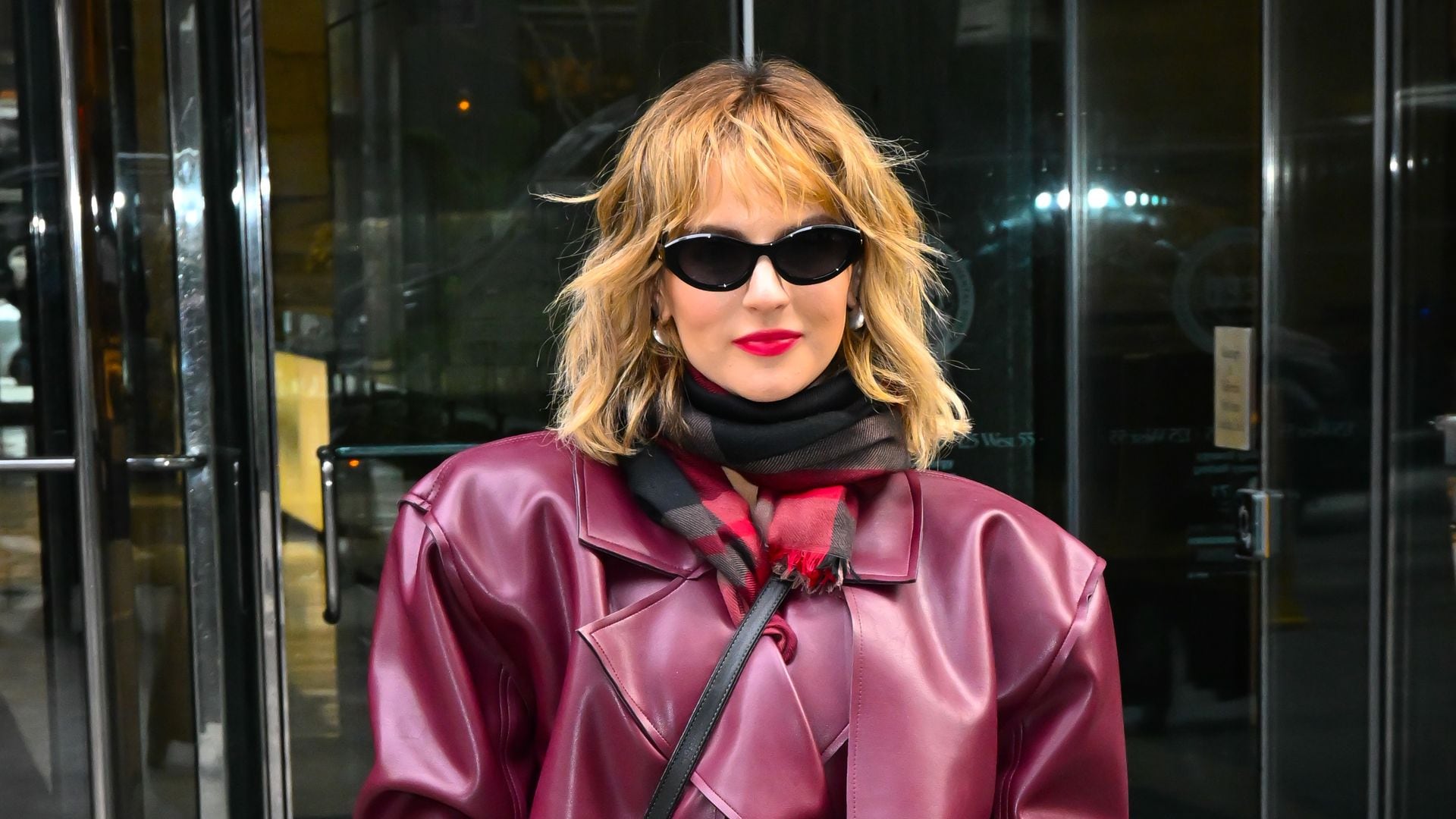 JoJo is that you? The singer turns heads in NYC with her revamped look