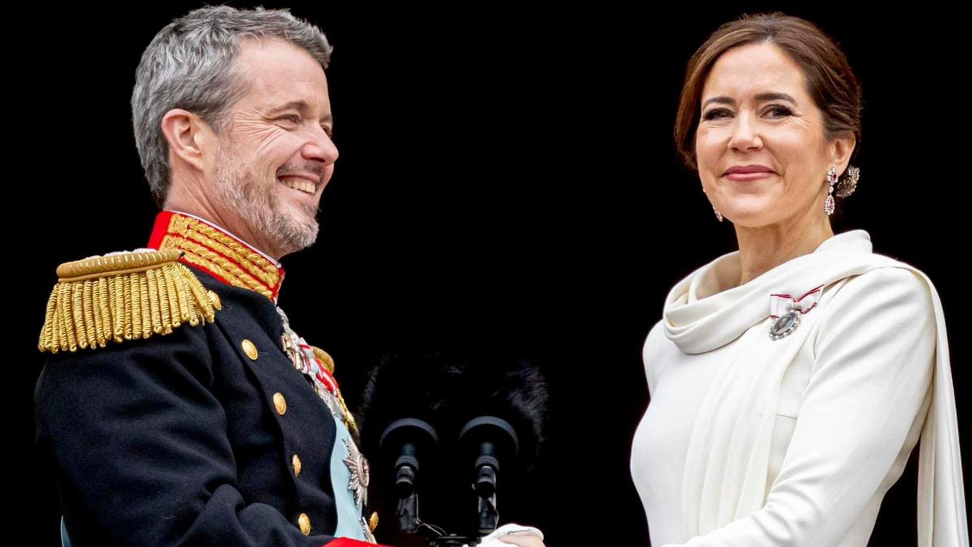 Queen Mary and King Frederik look so in love in official photo