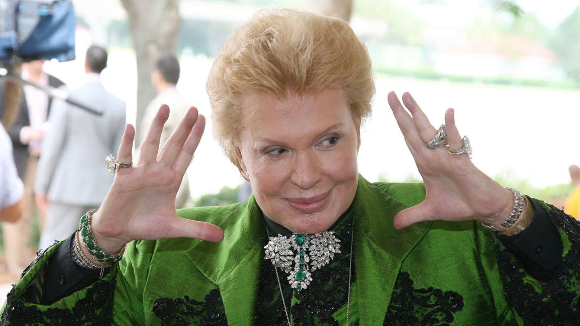 Walter Mercado’s collections, jeweles, capes and more will soon be auctioned