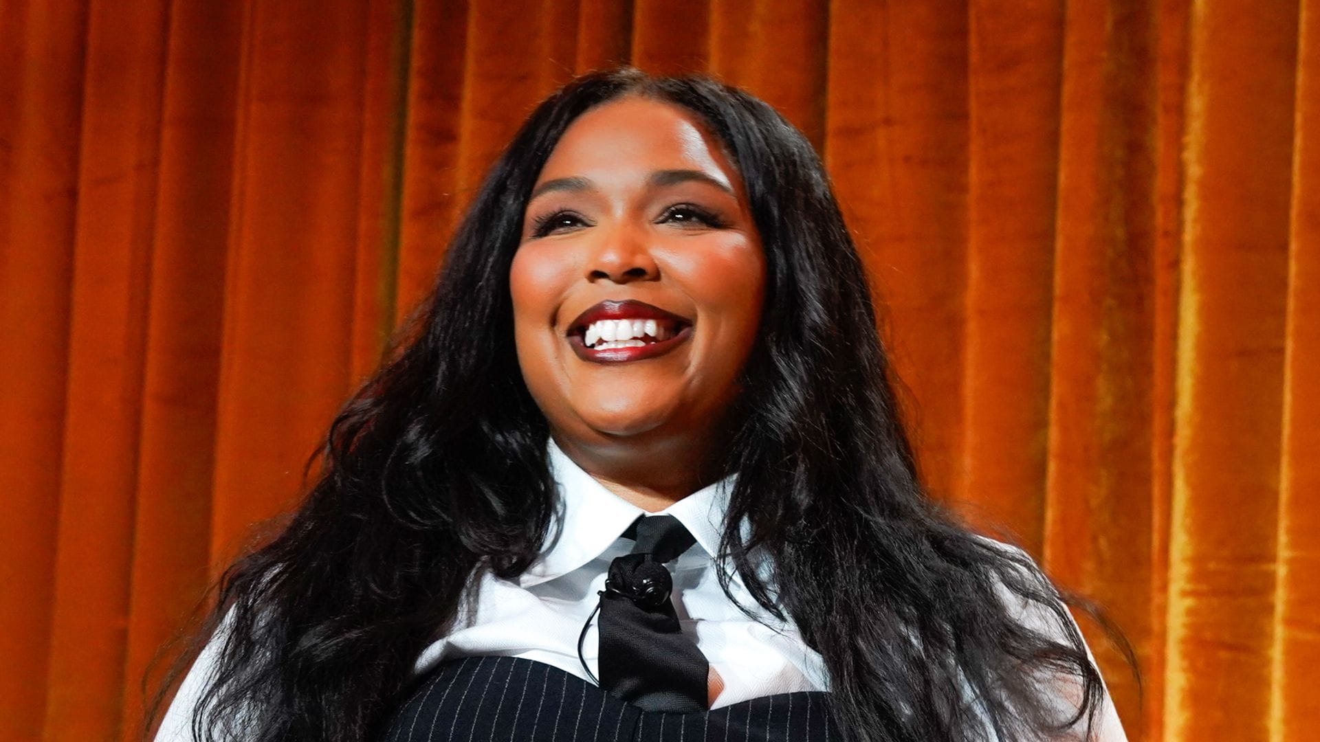 "I Did It" Lizzo shares inspiring photo of her weight loss journey