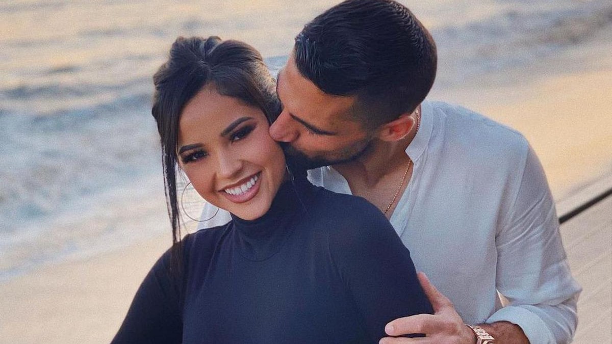 Becky G and her boyfriend dance to salsa music