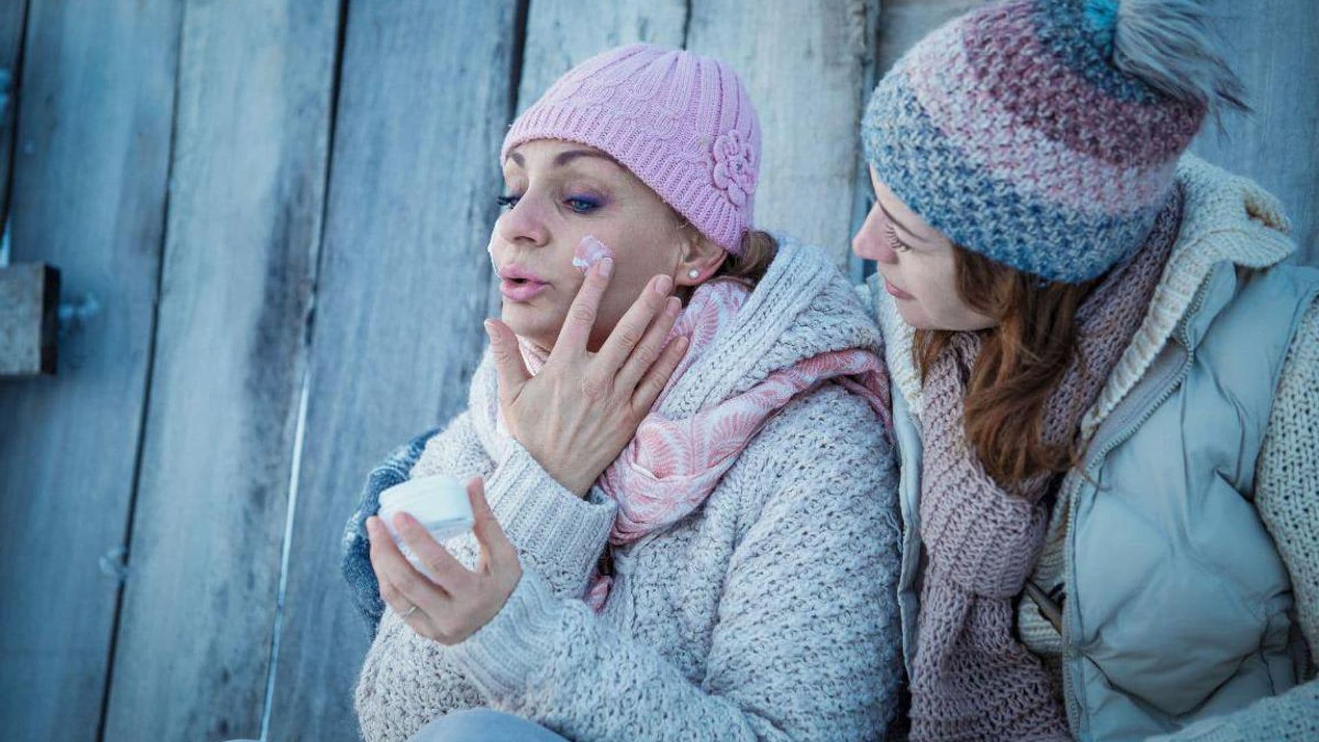 8 tips for healthy winter skin according to a dermatologist