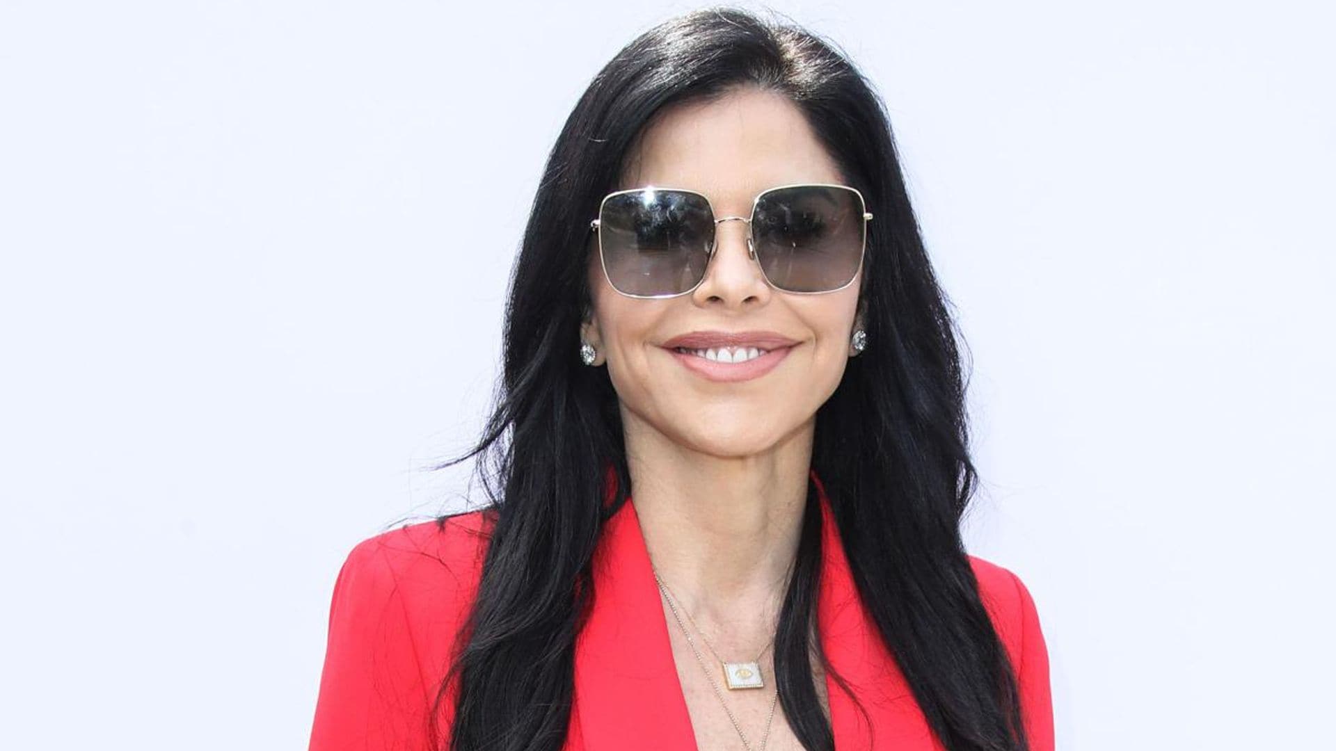 Lauren Sanchez looks like a bombshell in a body-hugging dress while grabbing dinner with Jeff Bezos