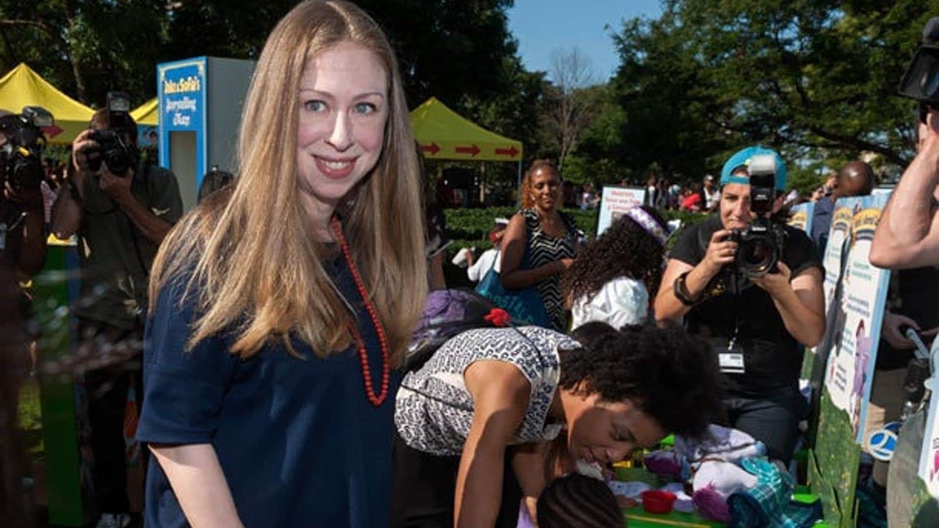 Chelsea Clinton gives birth to baby girl named Charlotte