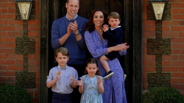 Kate Middleton, Prince William and kids bake cupcakes