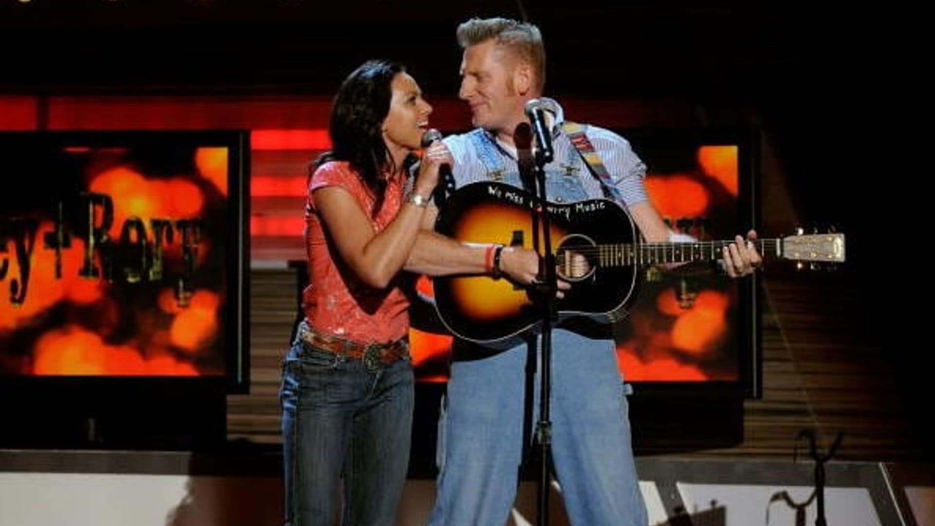 Country singer Joey Feek is 'at peace' as she enters hospice