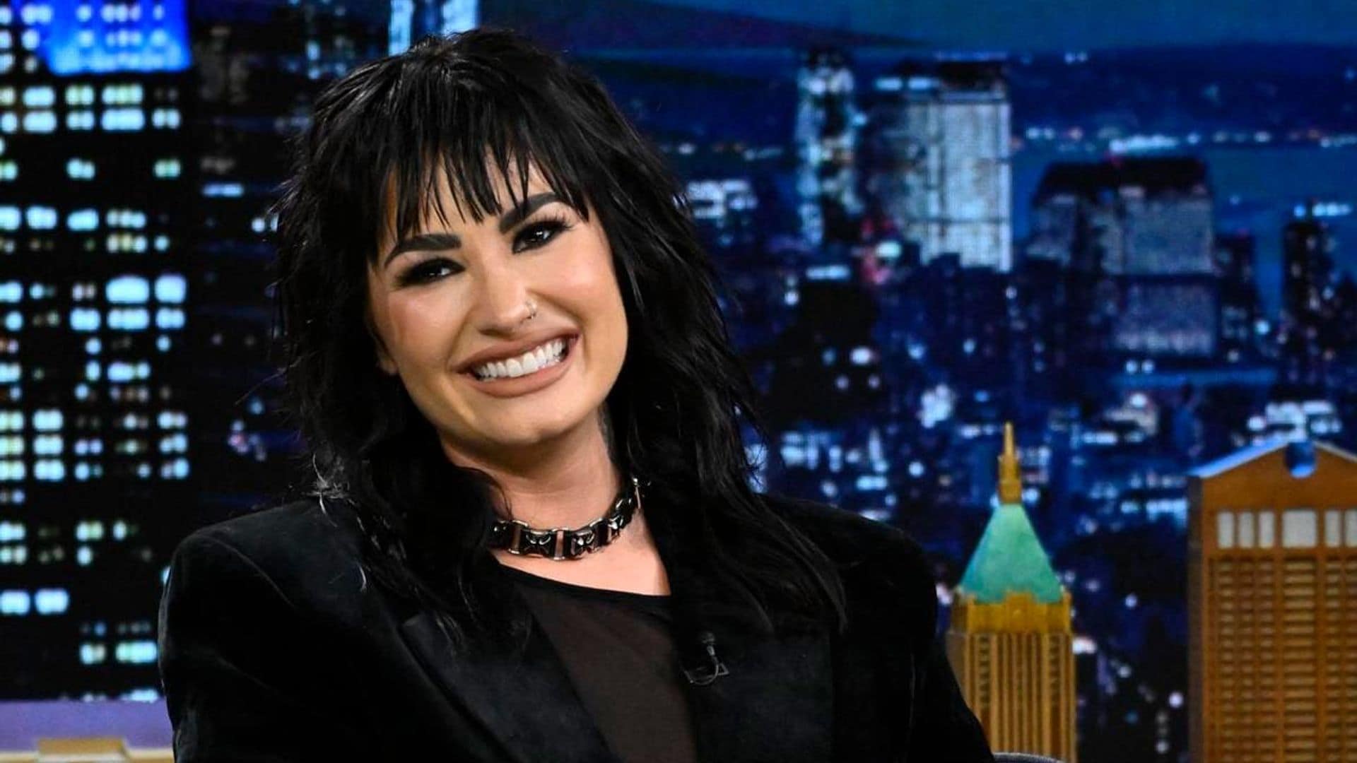 Demi Lovato goes public with her new boyfriend, Jute$