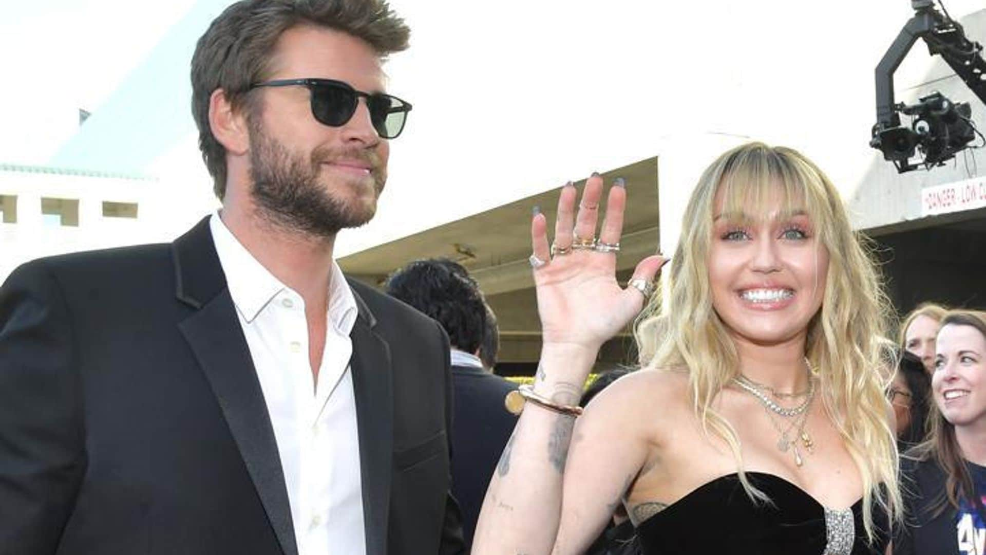 You have to see the wild welcome Miley Cyrus and Liam Hemsworth got from their Barcelona fans