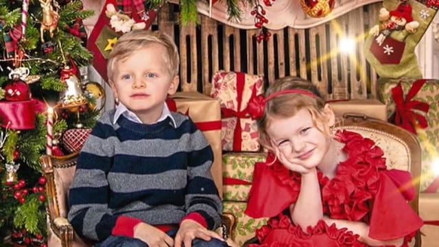 Monaco twins star in new Christmas card photo