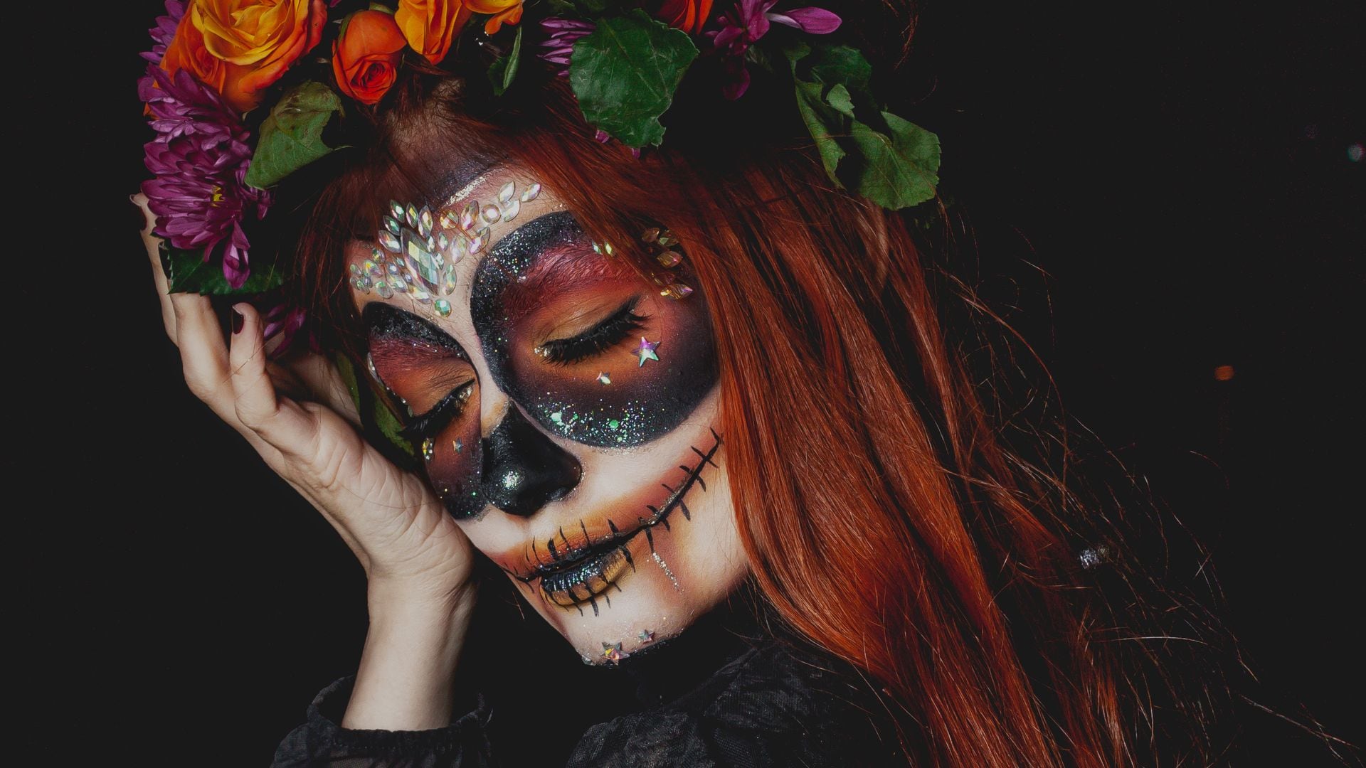 Catrina Costume: Accessories that will elevate your look for Día de Muertos