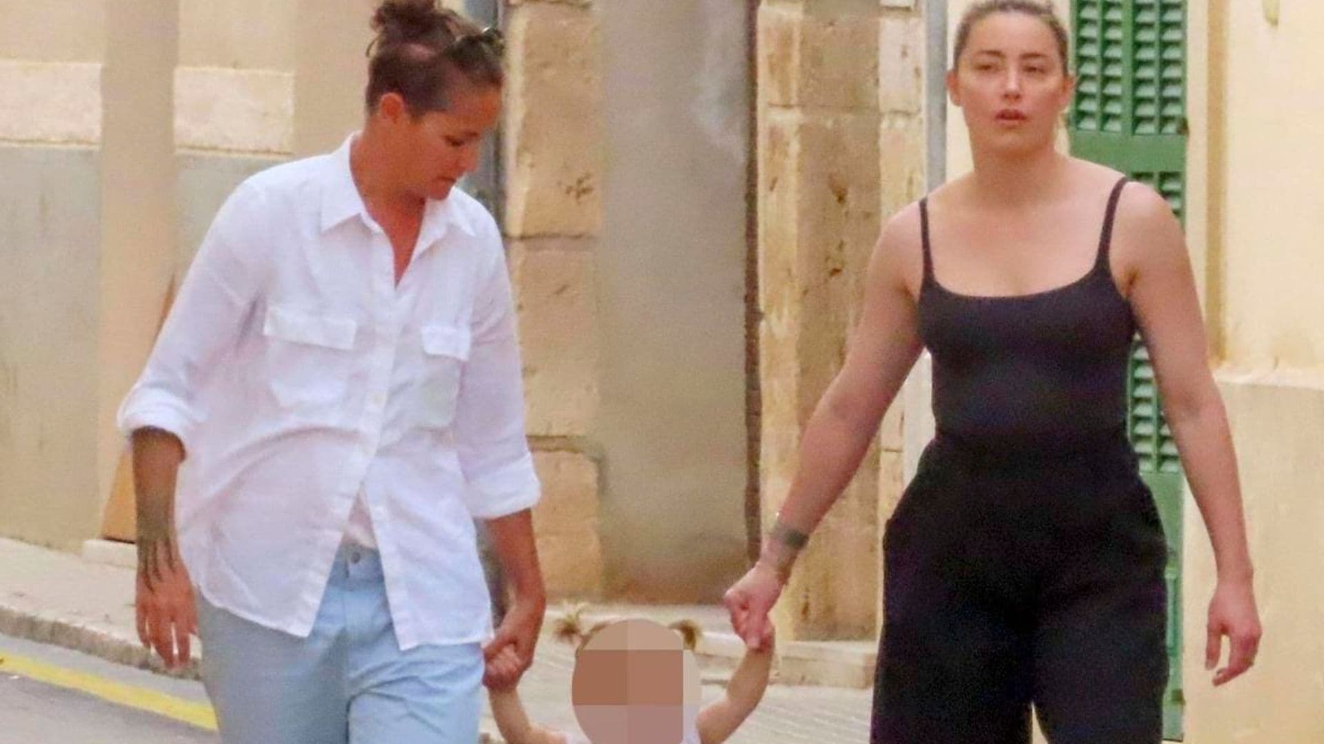 Amber Heard photographed having fun with her daughter in Spain