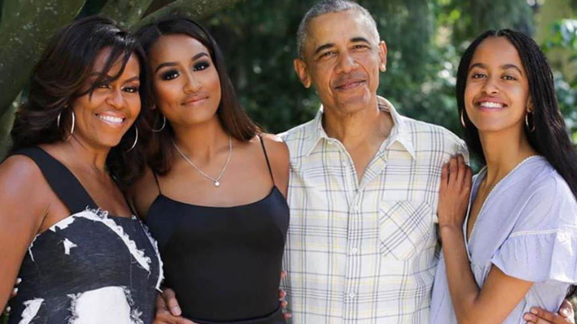 Sasha Obama surprises with stunning new look in portrait with Malia, Barack and Michelle