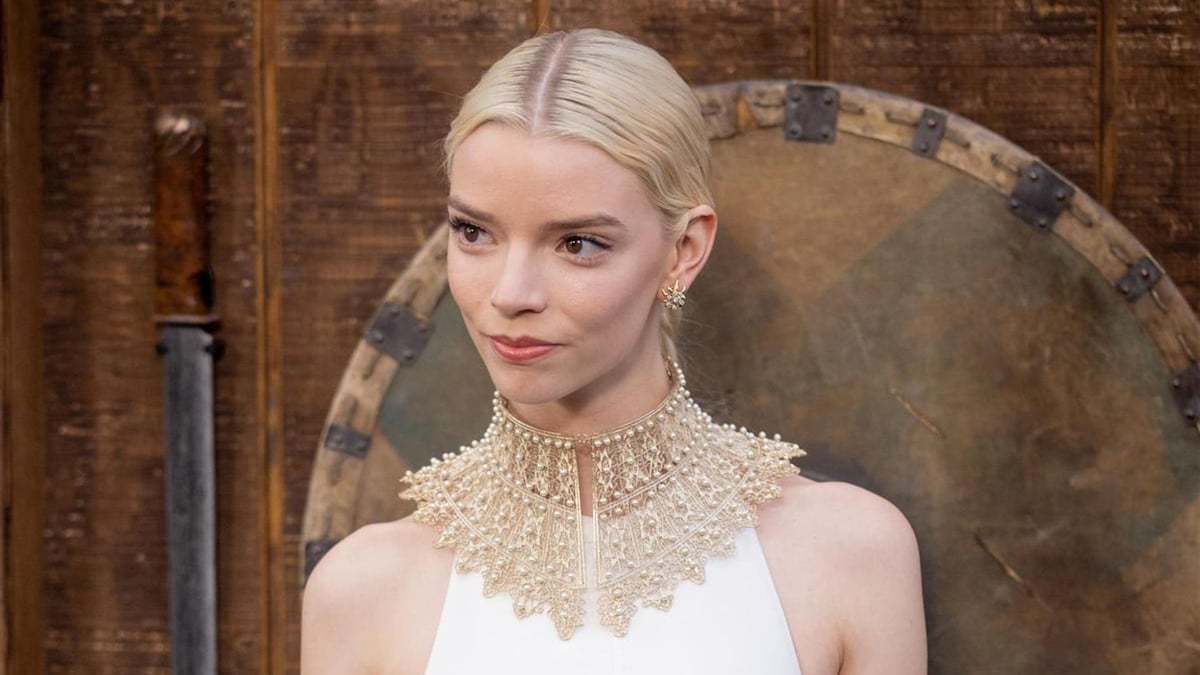 Anya Taylor-Joy changes her signature hairstyle and color