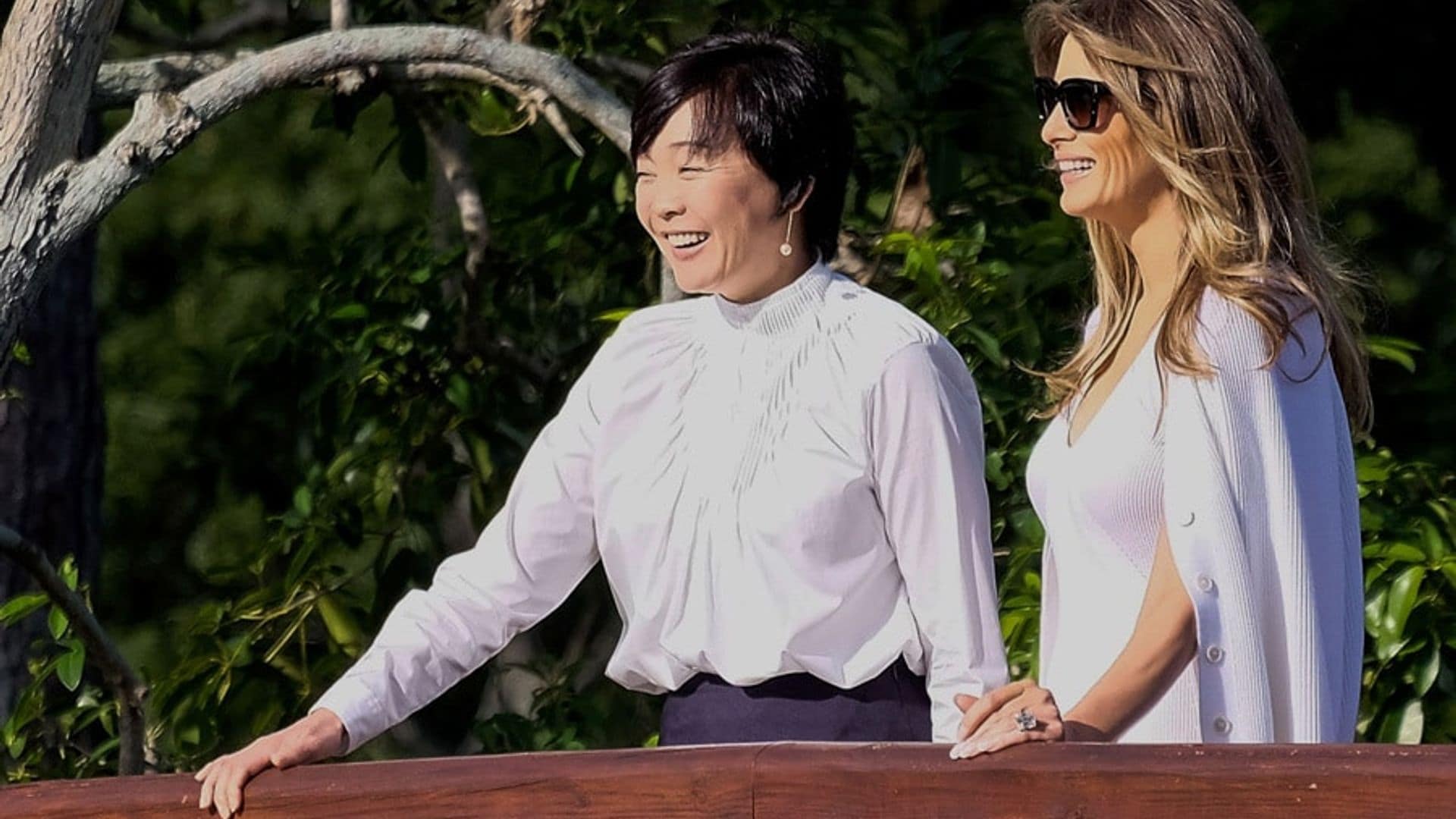 First Lady Melania Trump and Akie Abe toured the Morikami Museum and Japanese Gardens in Delray Beach, Florida.
Photo: GASTON DE CARDENAS/AFP/Getty Images