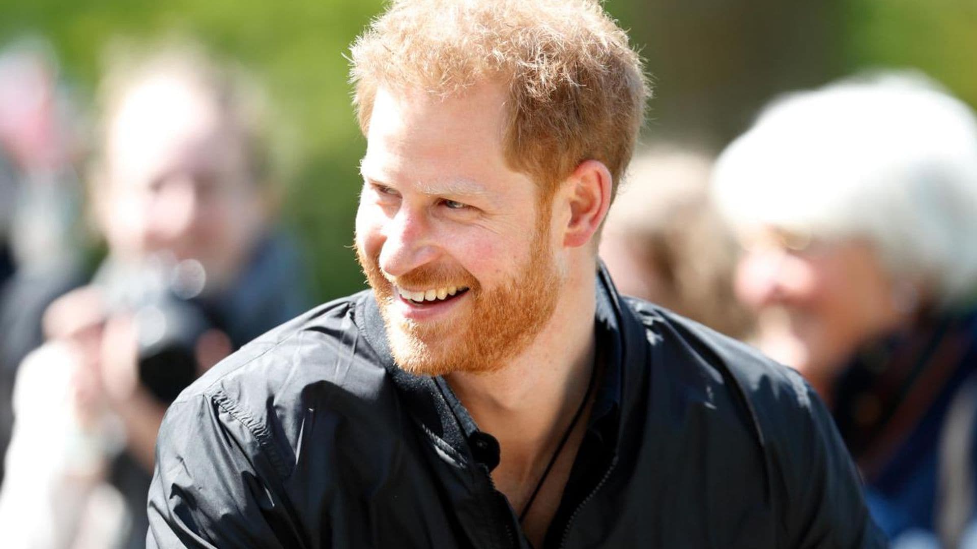 Prince Harry practices Dutch—and reveals all-orange outfit—in new video!