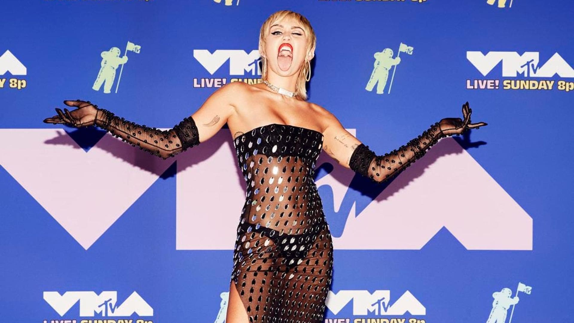 Miley Cyrus accuses MTV Video Music Awards of sexism