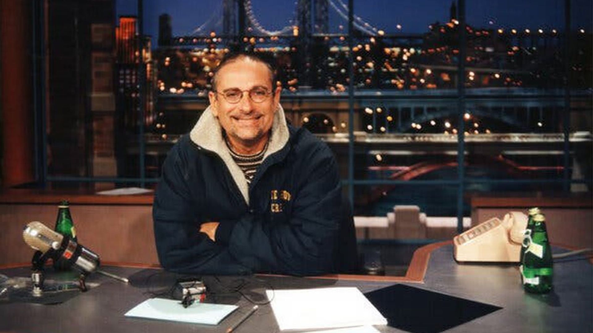 Tony Mendez dies at 76: David Letterman’s ‘cue card boy’ passed in his Miami Beach home