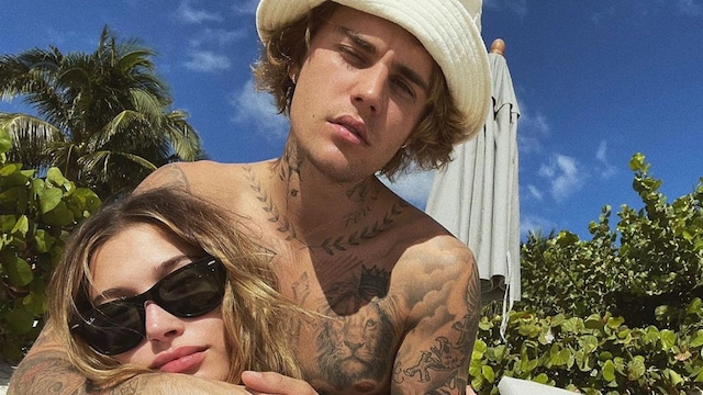 Hailey Hailey Bieber and Justin Bieber in the sun